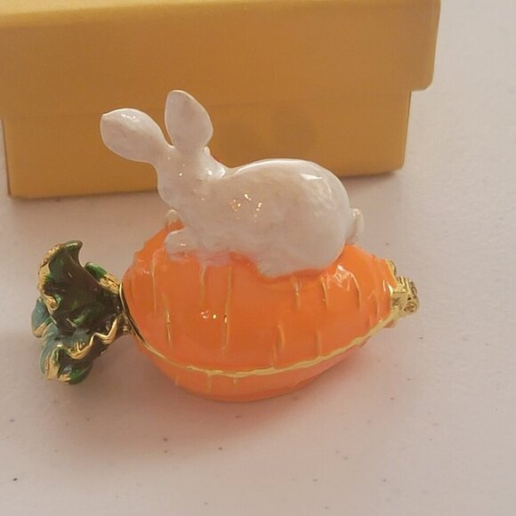 Adorable Bunny Rabbit and Carrot White and Orange Tiny Trinket Box - Picture 3 of 6